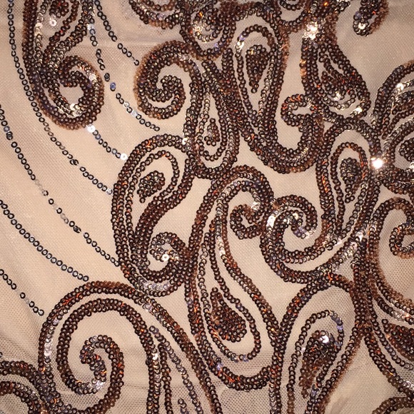 ✨ Rose Gold Feather Set ✨ - Picture 4 of 5